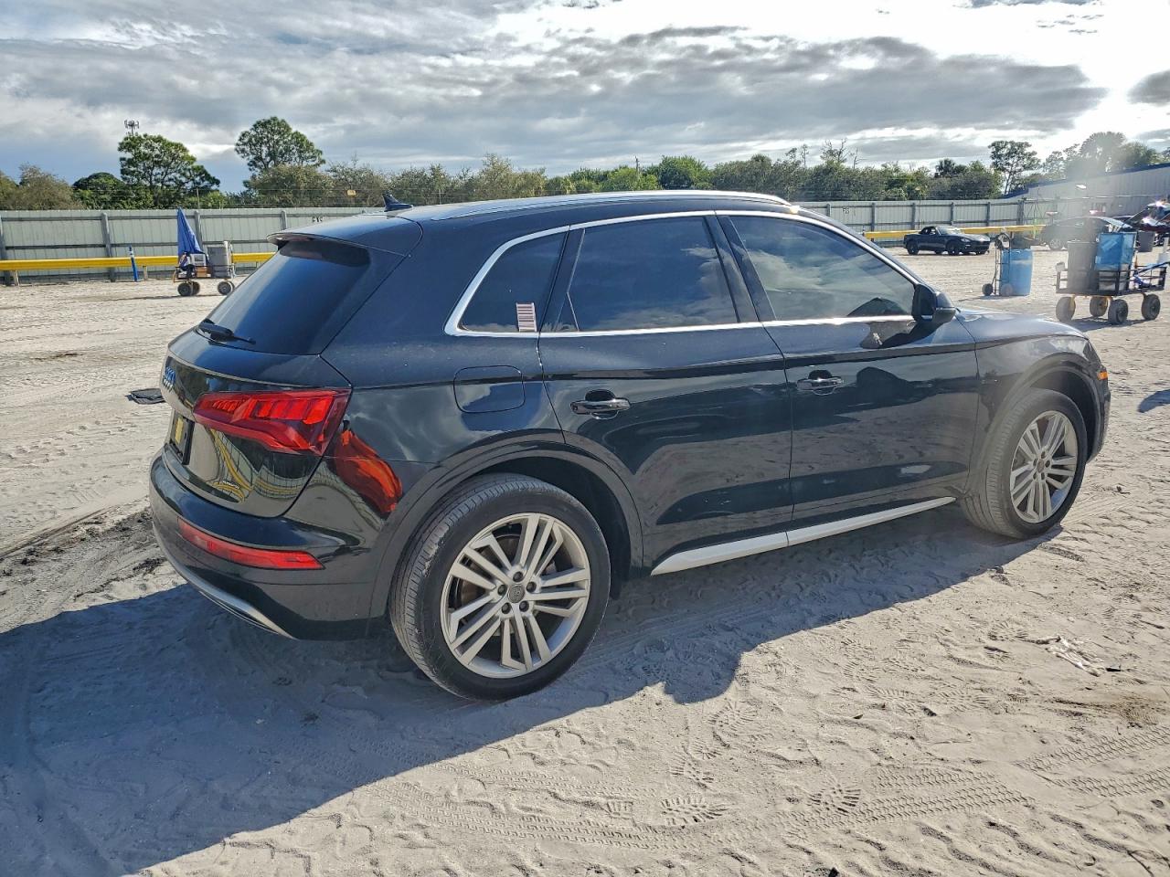 2019 AUDI Q5 PREMIUM PLUS photo 5