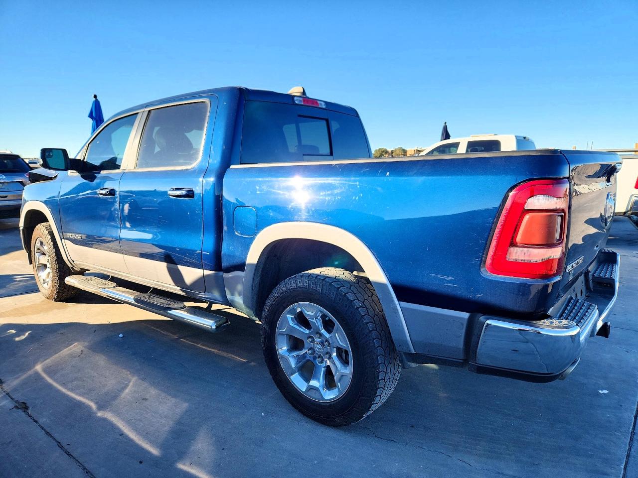 2019 RAM 1500 LARAMIE photo 2