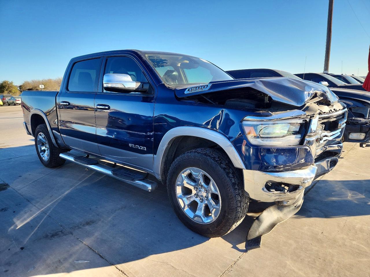 2019 RAM 1500 LARAMIE photo 4