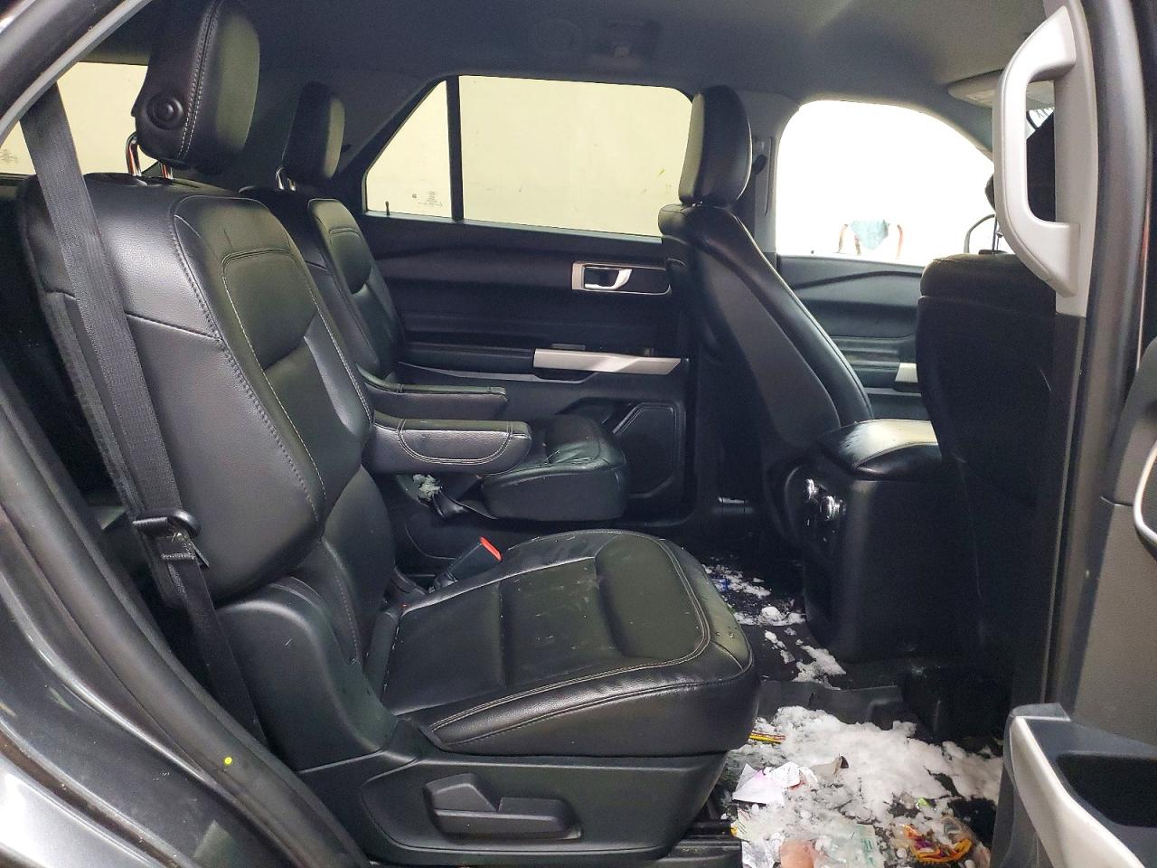 2020 FORD EXPLORER XLT photo 11