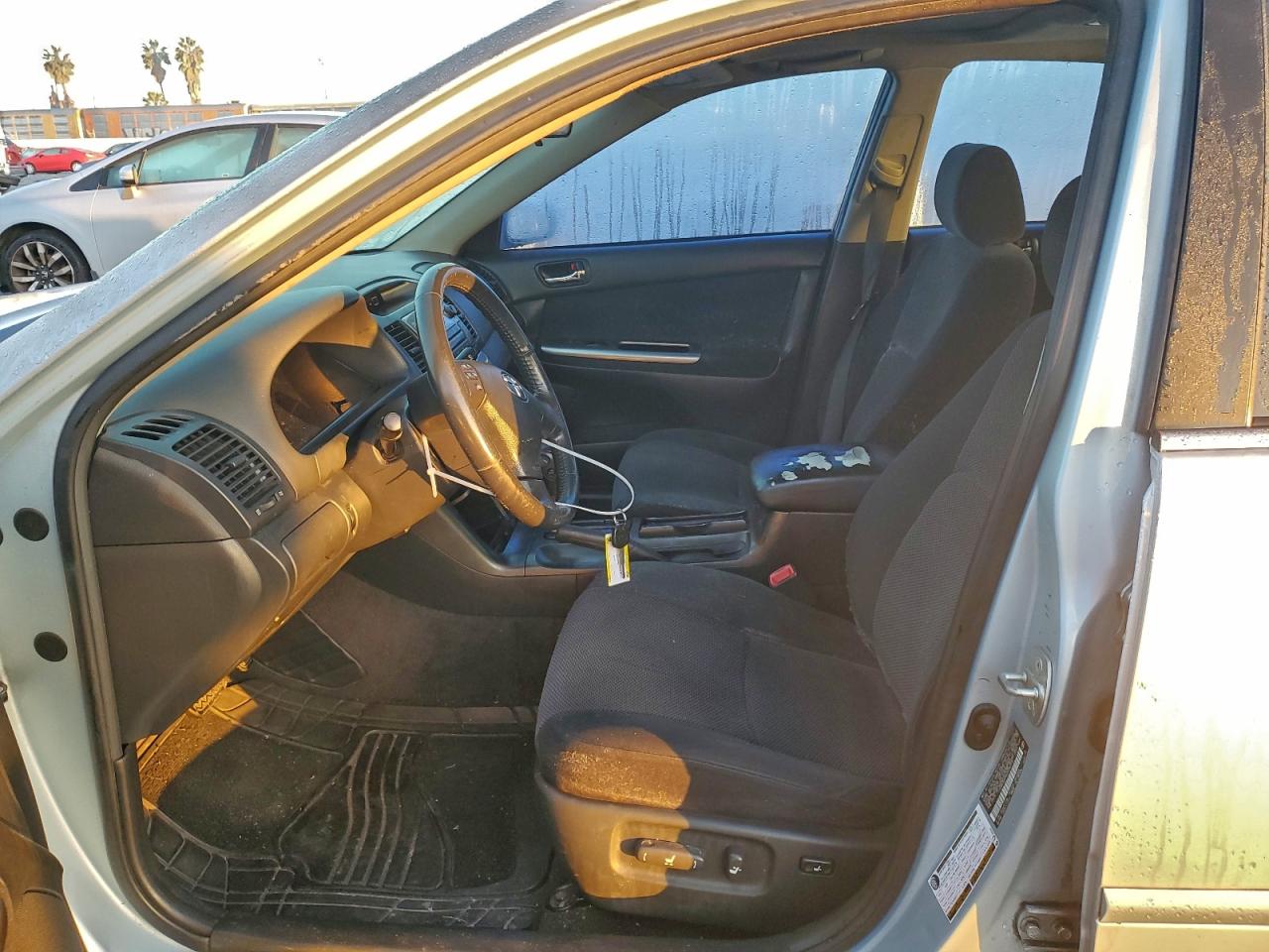 2006 TOYOTA CAMRY SE photo 7