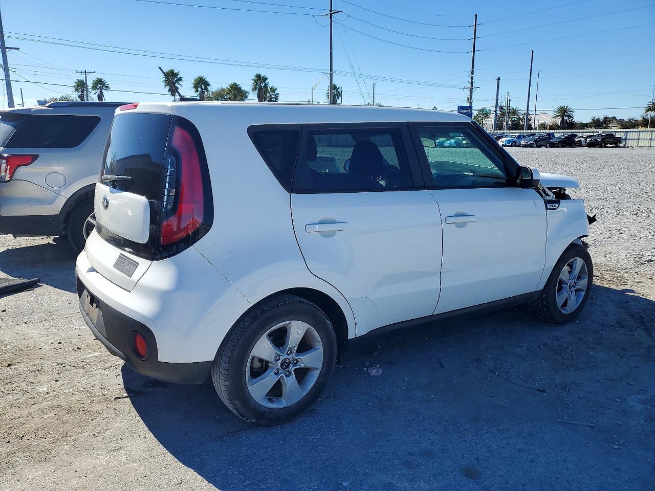 2018 KIA SOUL BASE photo 3