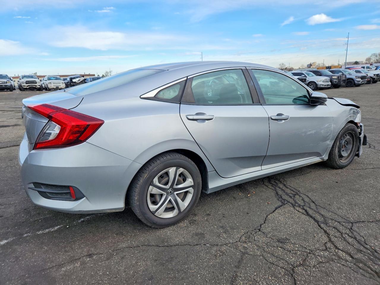 2016 HONDA CIVIC LX photo 3