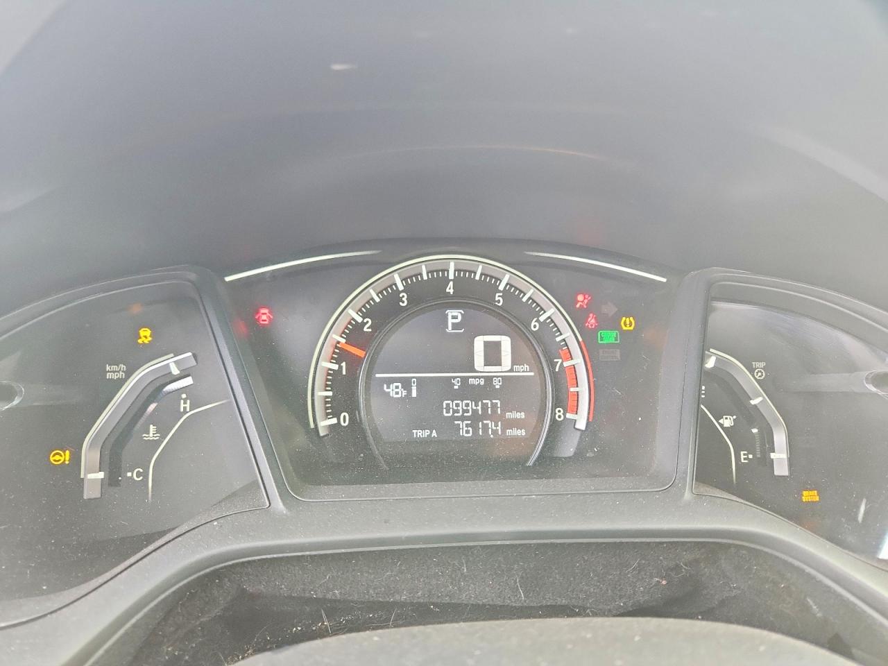 2016 HONDA CIVIC LX photo 9