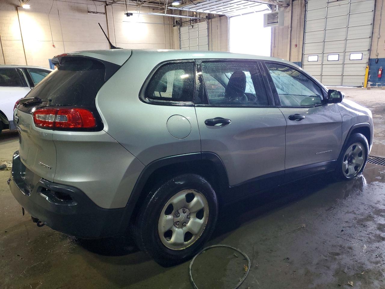 2015 JEEP CHEROKEE SPORT photo 5