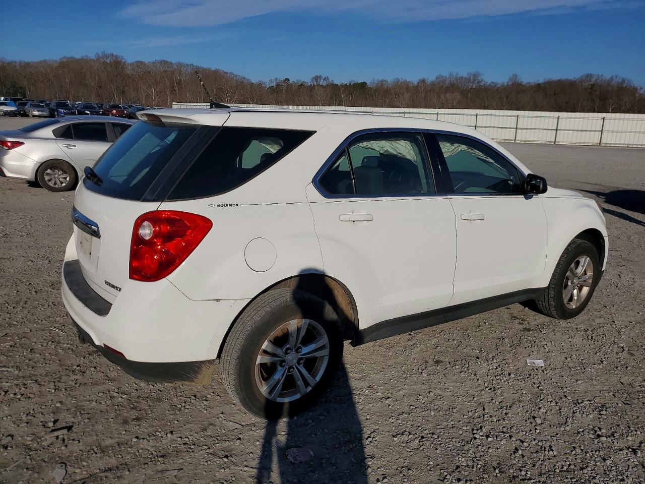 2014 CHEVROLET EQUINOX LS photo 3