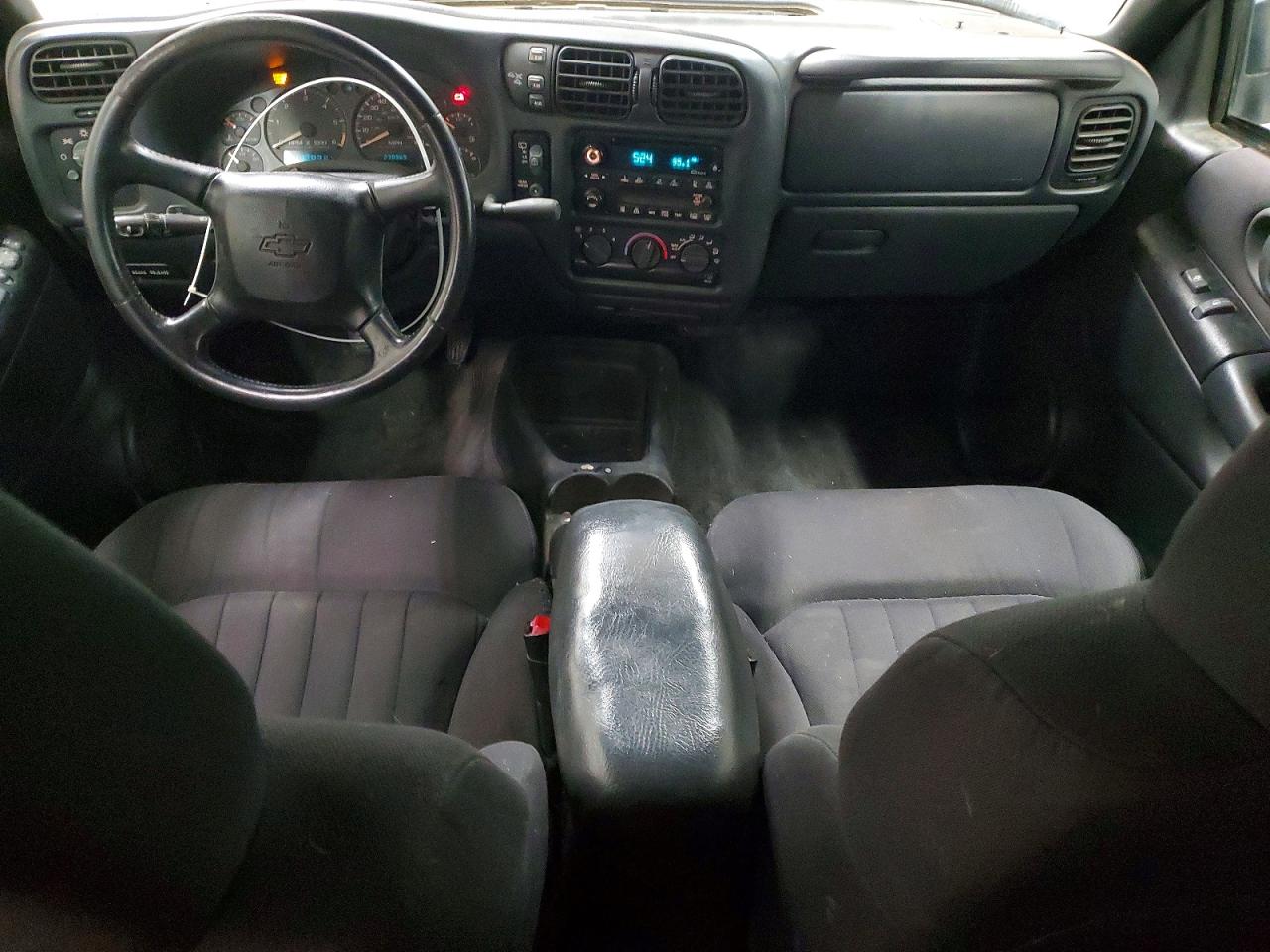 2003 CHEVROLET BLAZER photo 8