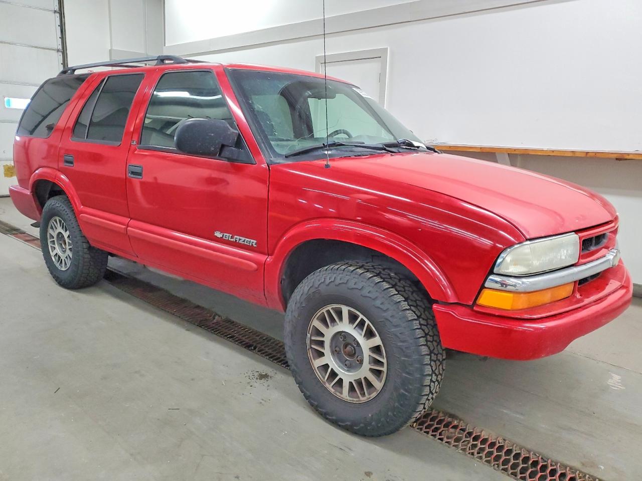 2003 CHEVROLET BLAZER photo 4