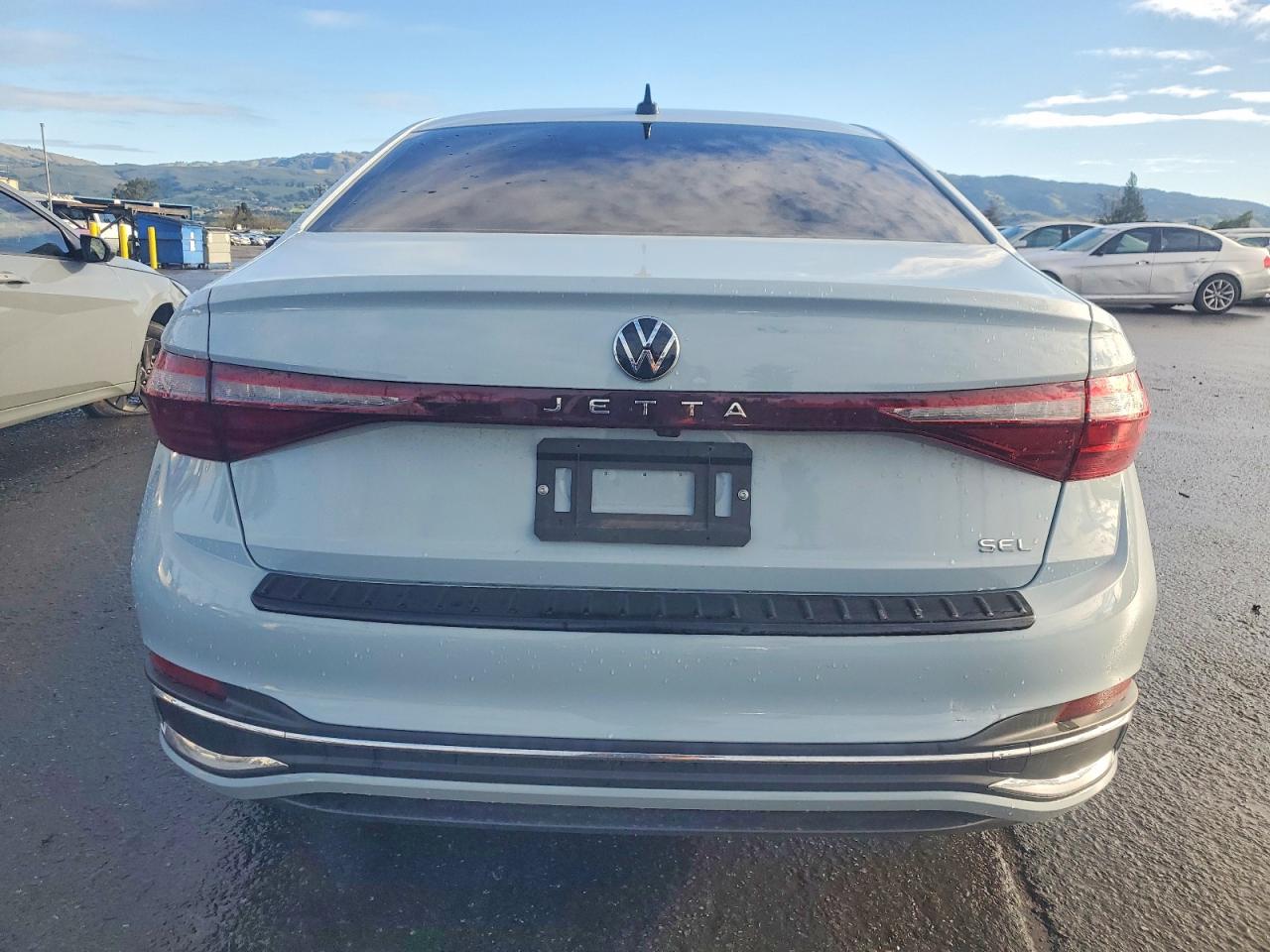 2025 VOLKSWAGEN JETTA SEL photo 6