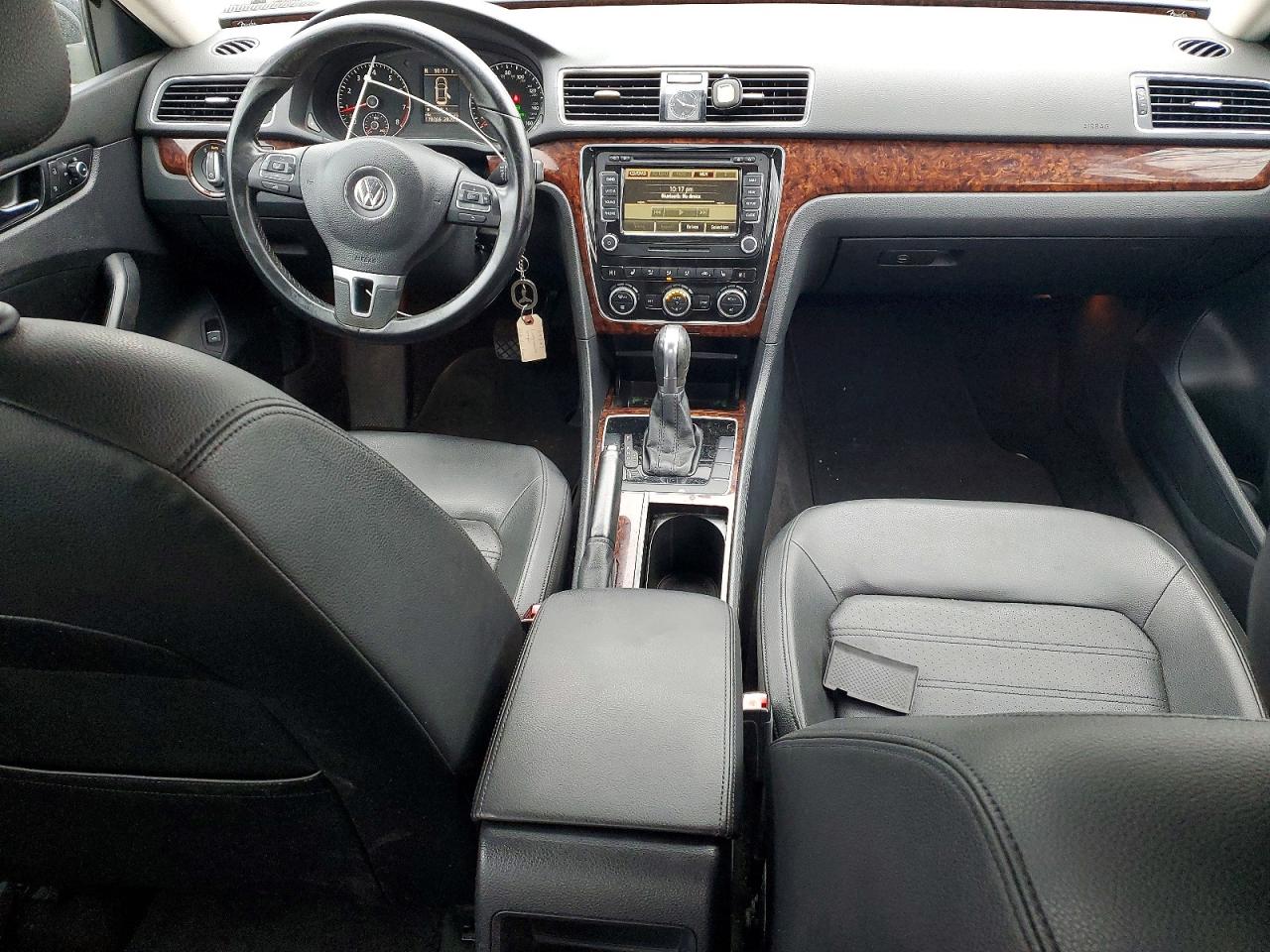 2012 VOLKSWAGEN PASSAT SEL photo 8
