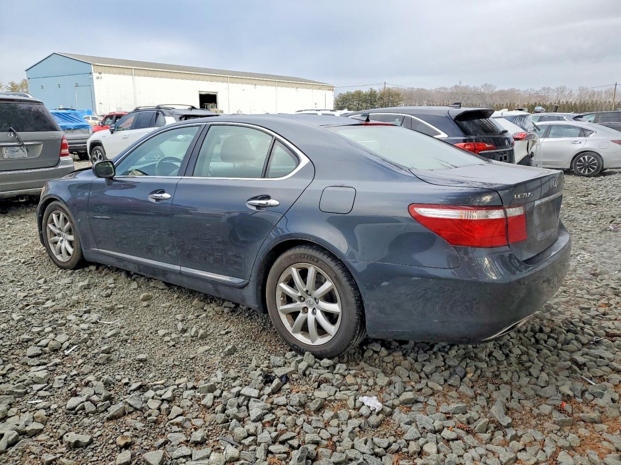 2008 LEXUS LS 460 photo 2