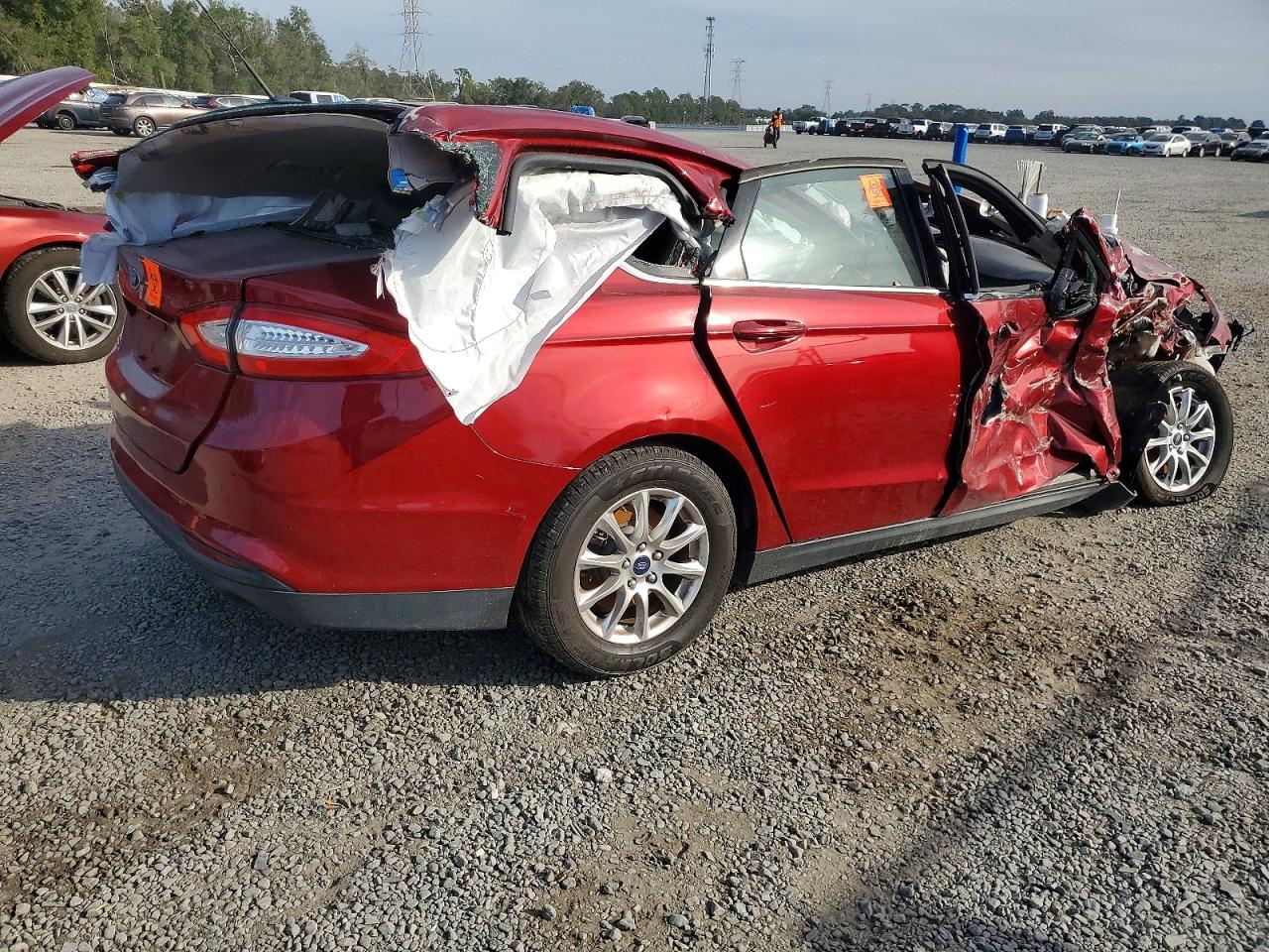 2016 FORD FUSION S photo 5
