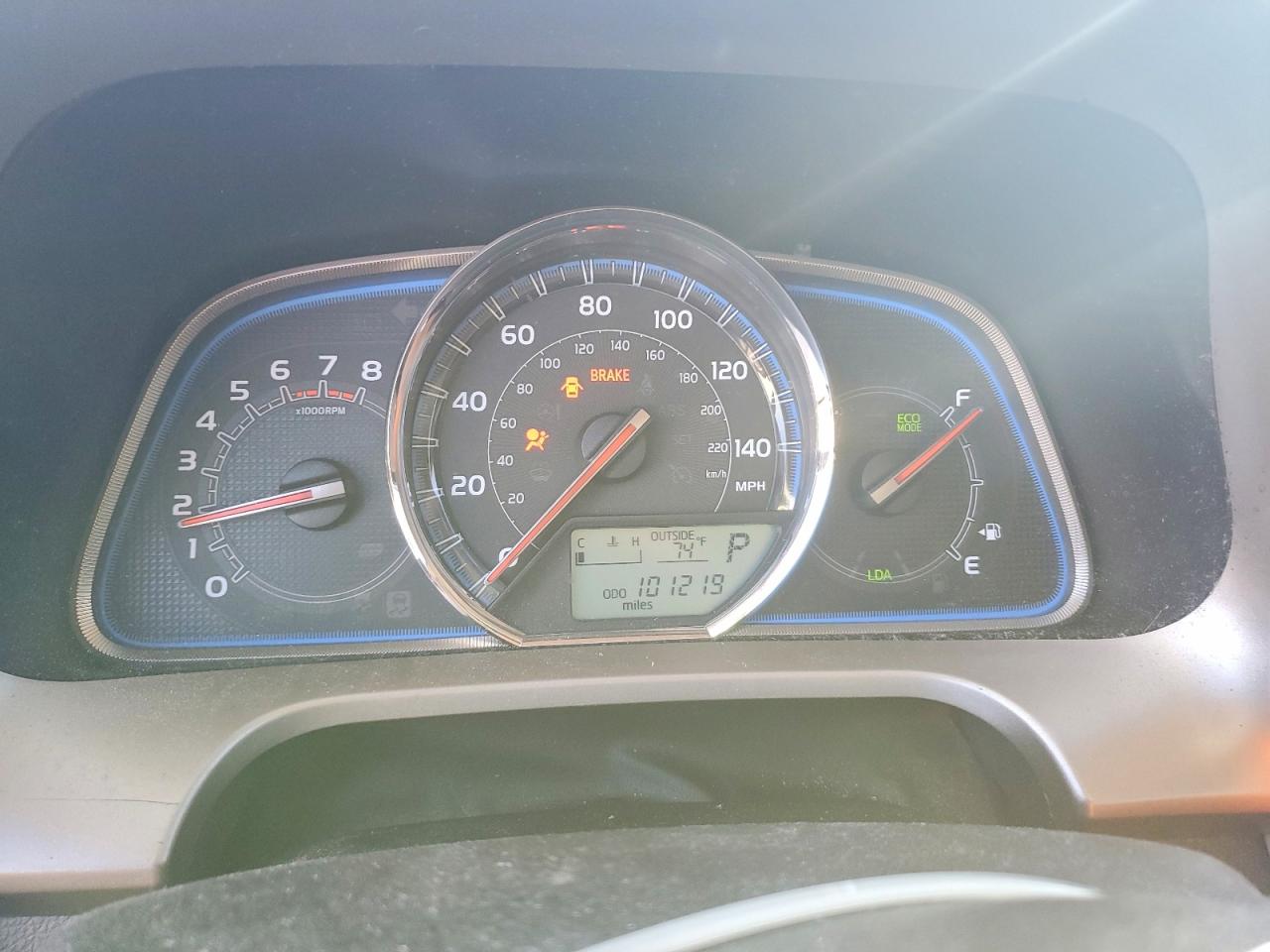 2015 TOYOTA RAV4 LIMITED photo 9