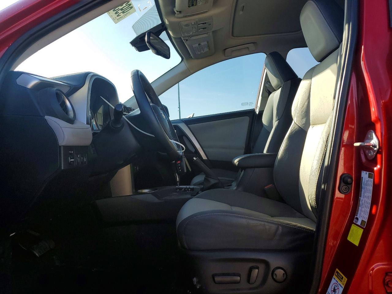 2015 TOYOTA RAV4 LIMITED photo 7