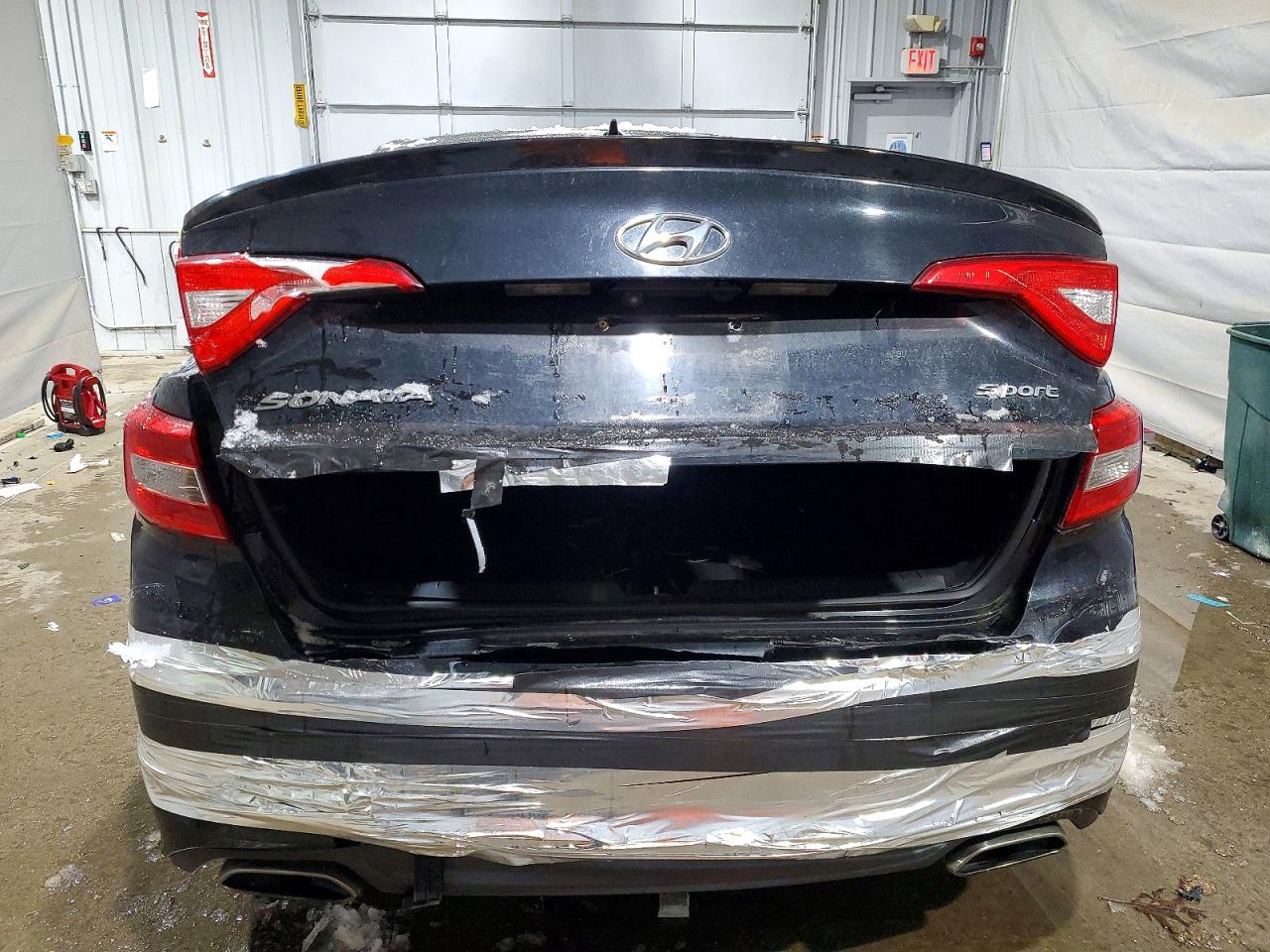 2016 HYUNDAI SONATA SPORT photo 11