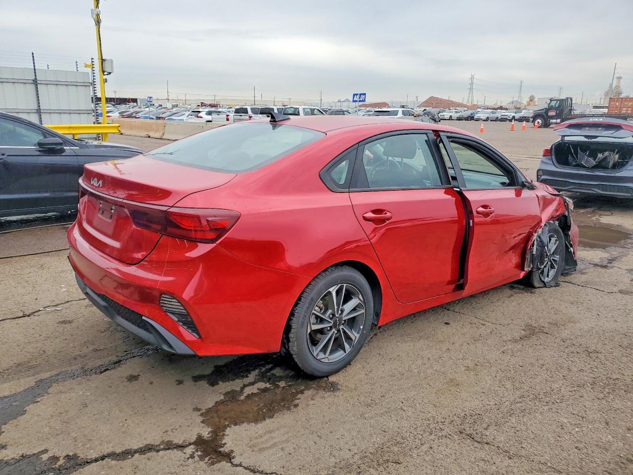 2023 KIA FORTE LX photo 5