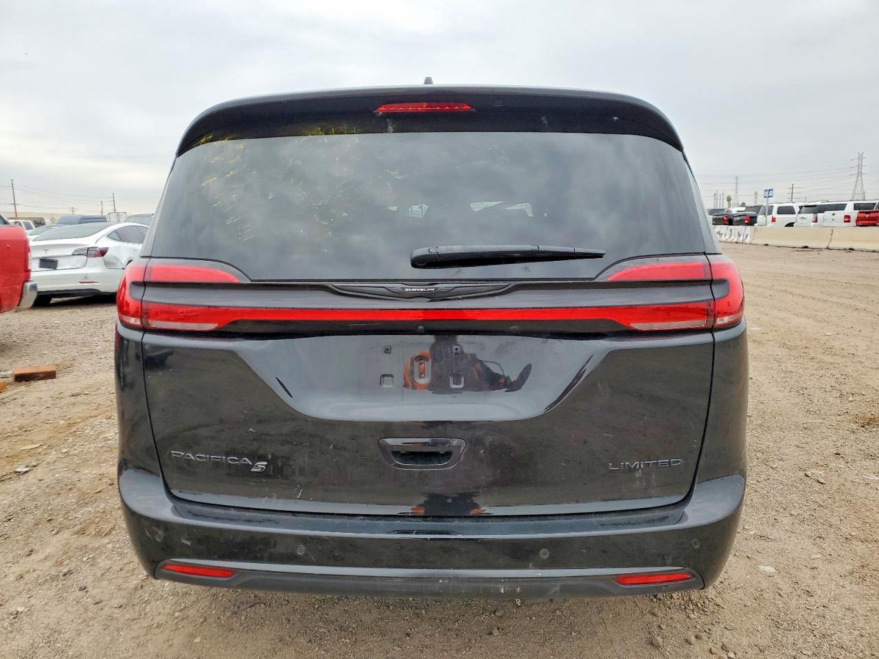 2025 CHRYSLER PACIFICA LIMITED photo 6