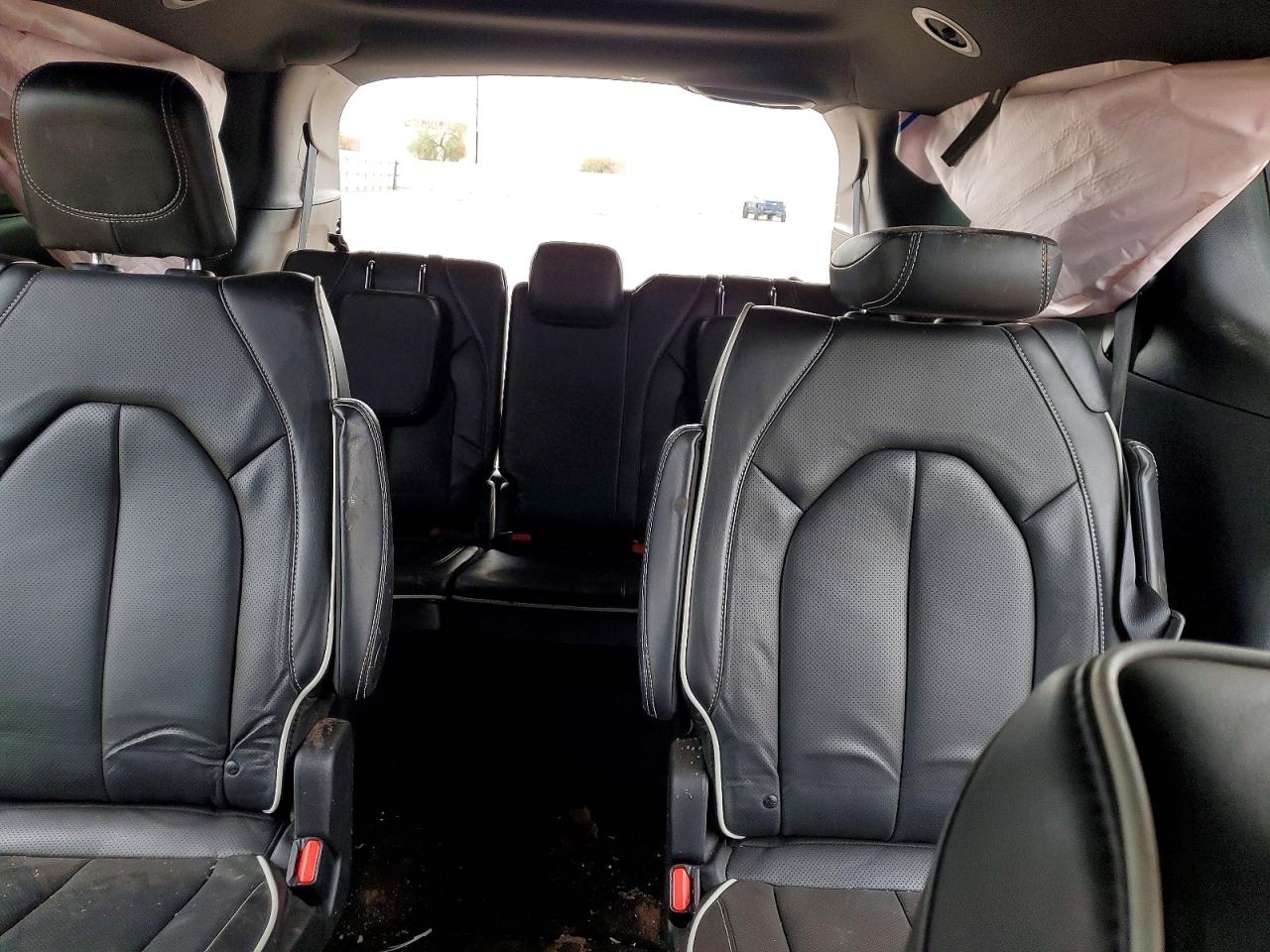 2025 CHRYSLER PACIFICA LIMITED photo 10