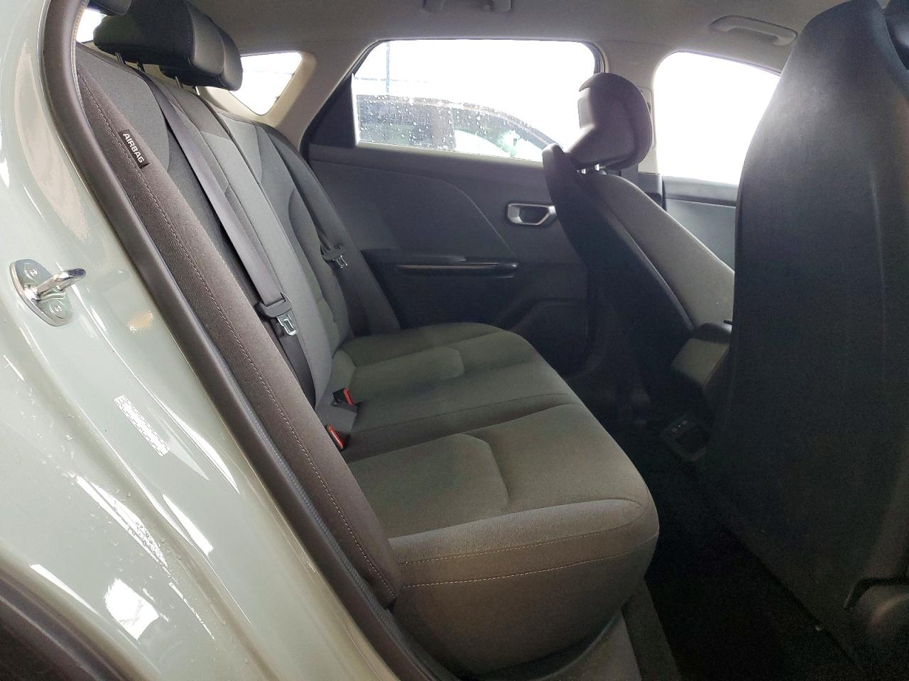 2025 KIA K4 LX photo 10