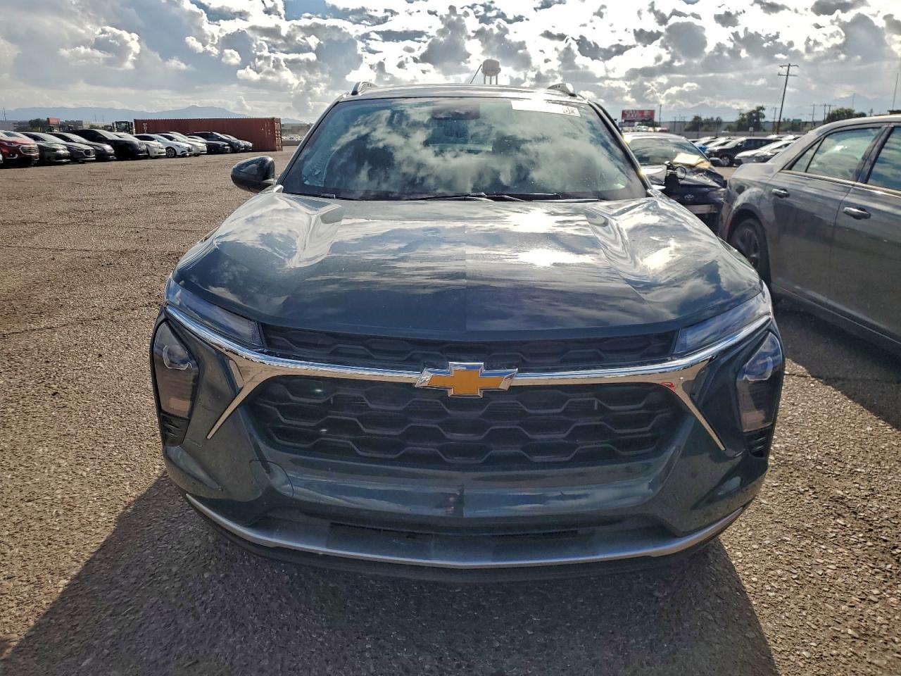 2025 CHEVROLET TRAX 1LT photo 5