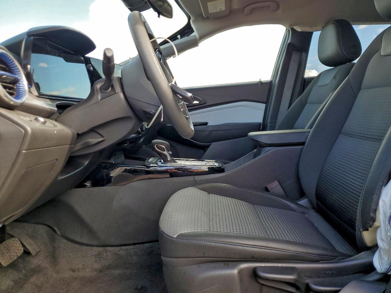 2025 CHEVROLET TRAX 1LT photo 7