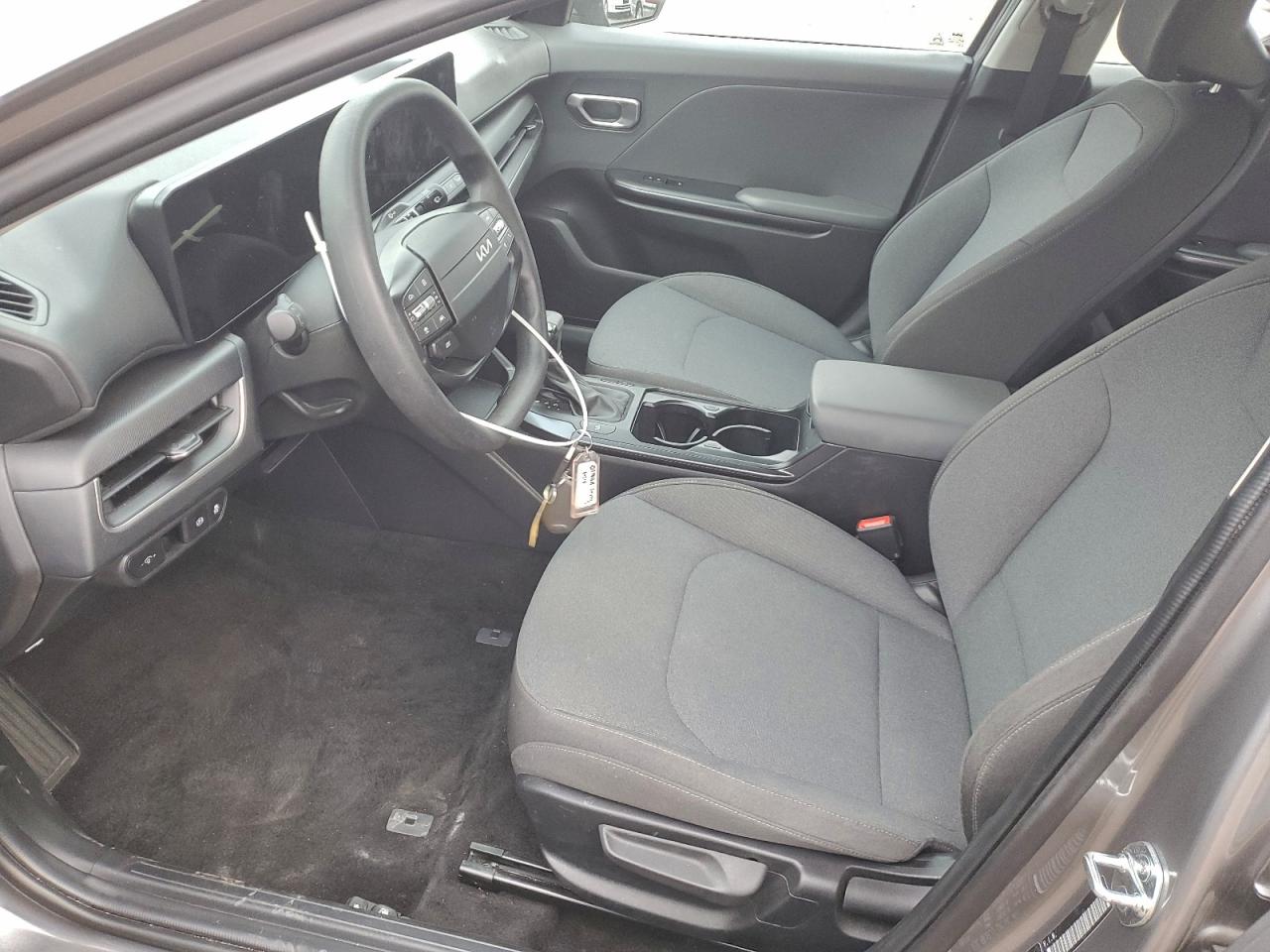 2025 KIA K4 LX photo 7