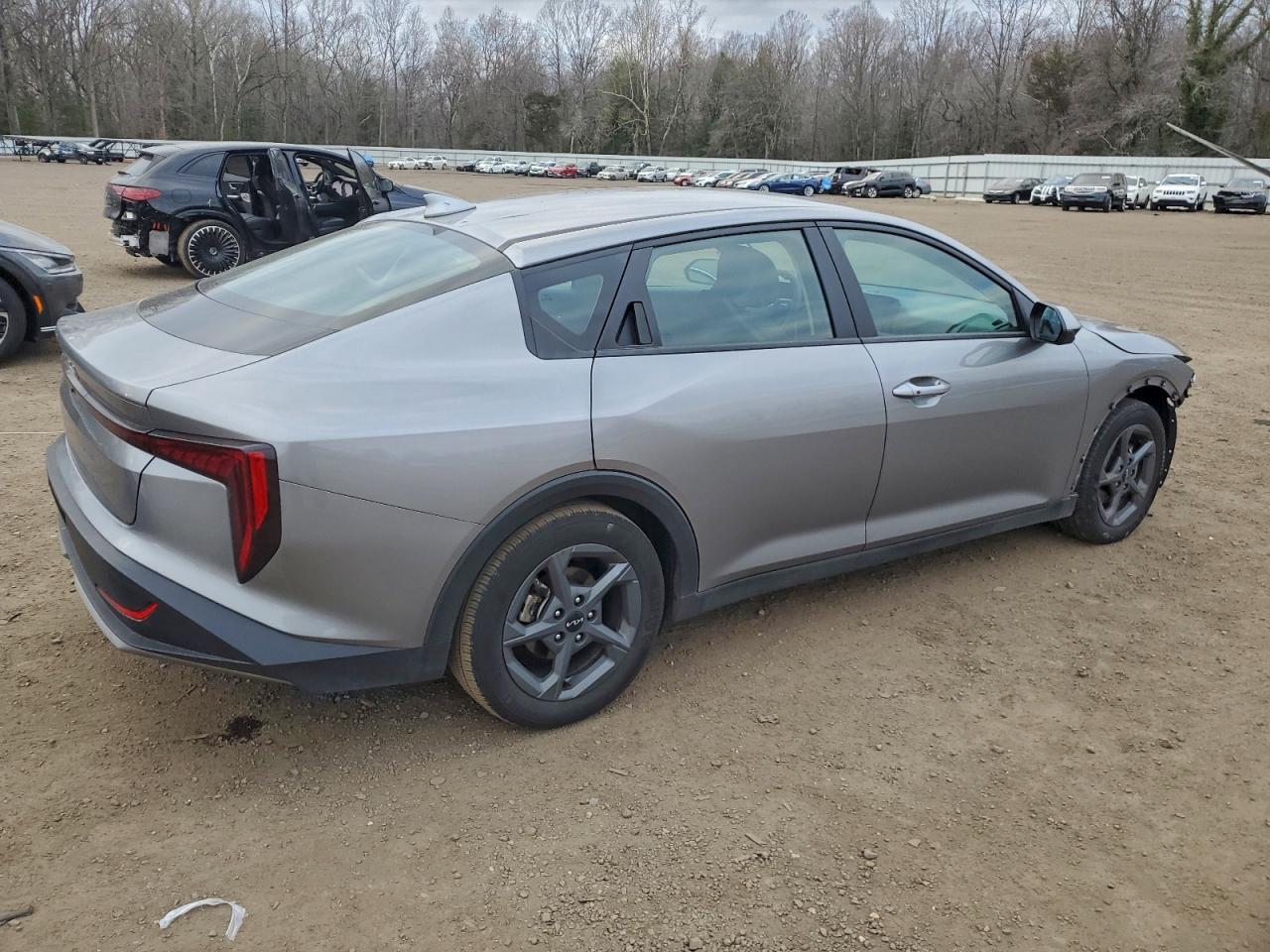 2025 KIA K4 LX photo 3