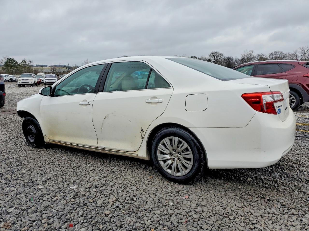 2012 TOYOTA CAMRY LE photo 2