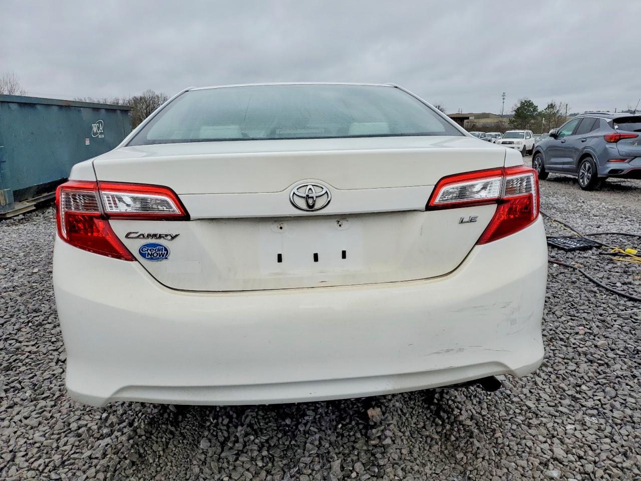 2012 TOYOTA CAMRY LE photo 6