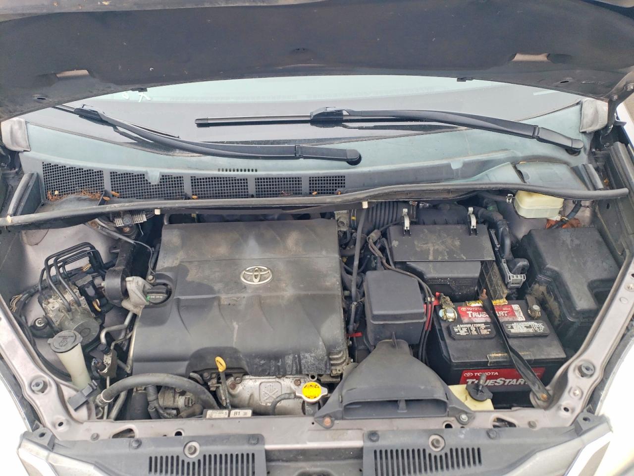 2014 TOYOTA SIENNA XLE photo 11