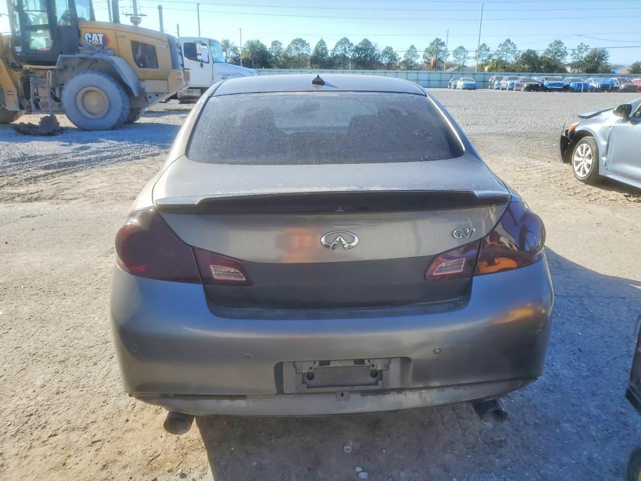2012 INFINITI G37 BASE photo 6