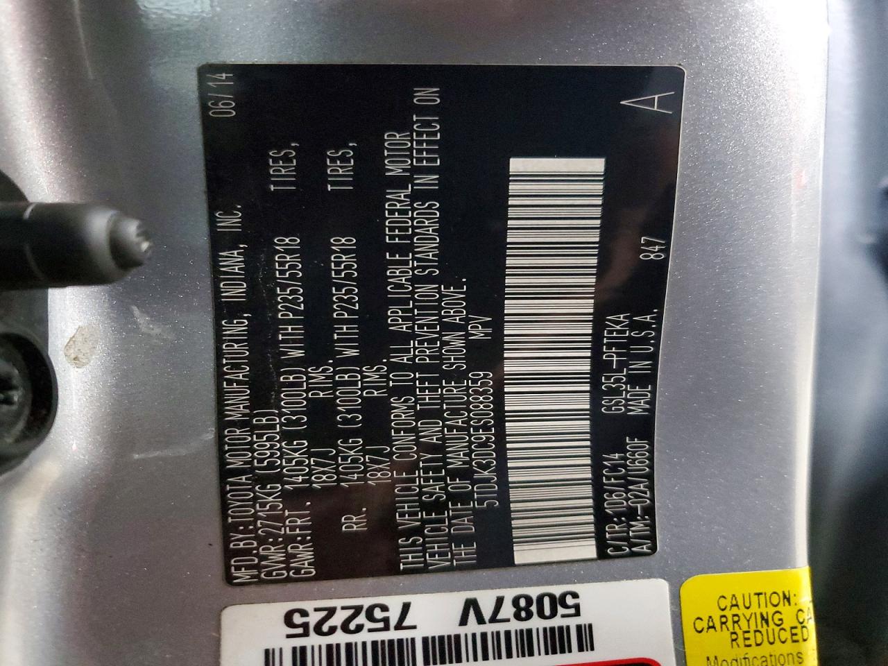 2014 TOYOTA SIENNA LE photo 13