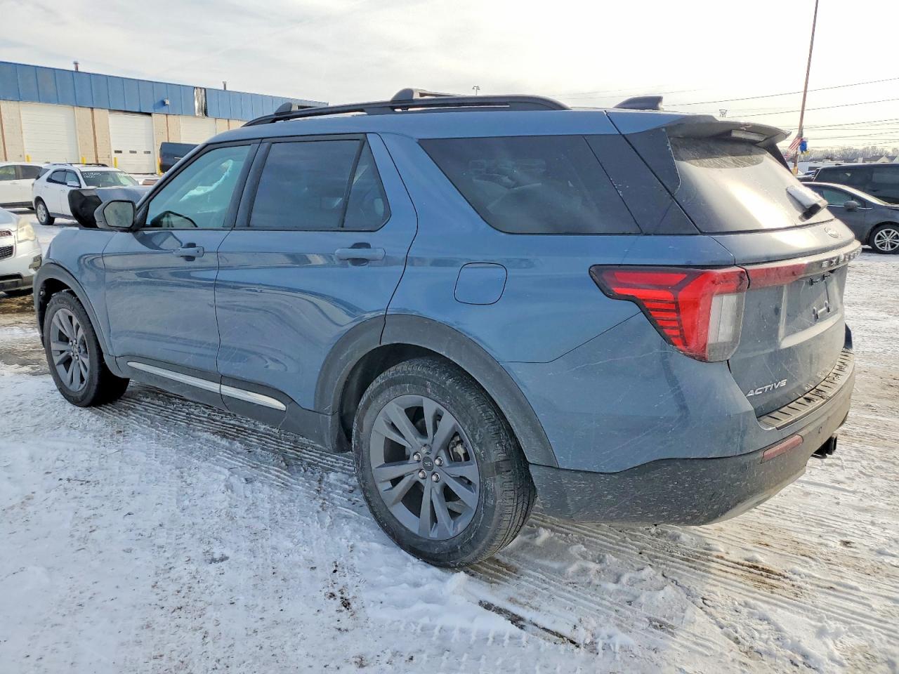 2025 FORD EXPLORER ACTIVE photo 2