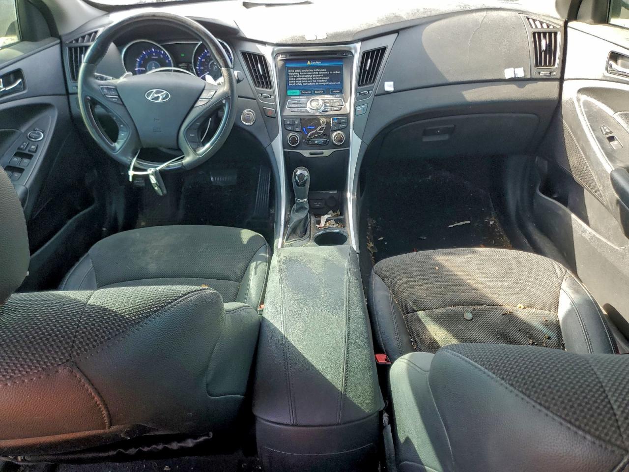 2013 HYUNDAI SONATA SE photo 8