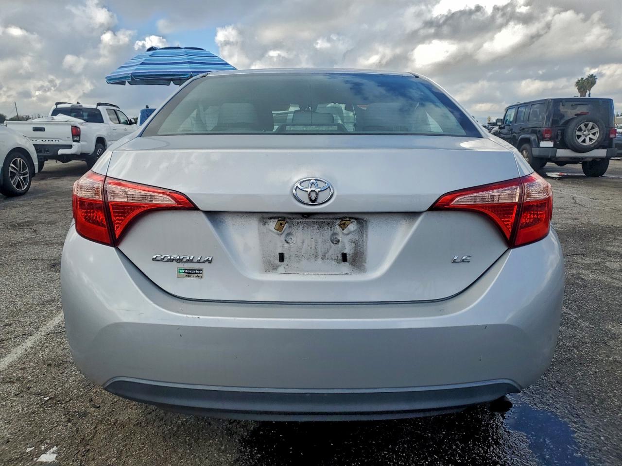 2018 TOYOTA COROLLA L photo 6
