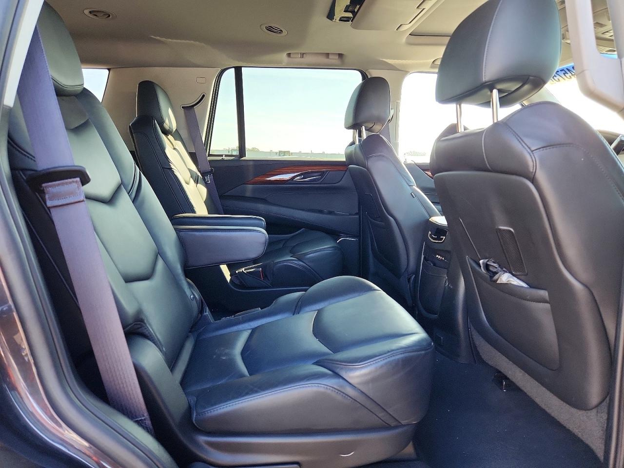 2015 CADILLAC ESCALADE photo 11