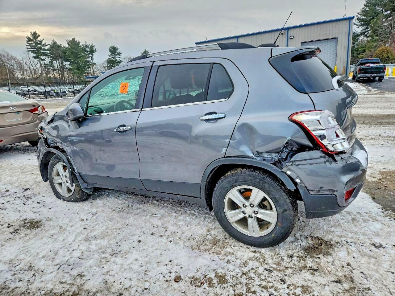 2020 CHEVROLET TRAX 1LT photo 4