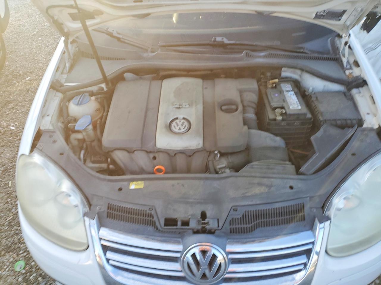 2009 VOLKSWAGEN JETTA S photo 11