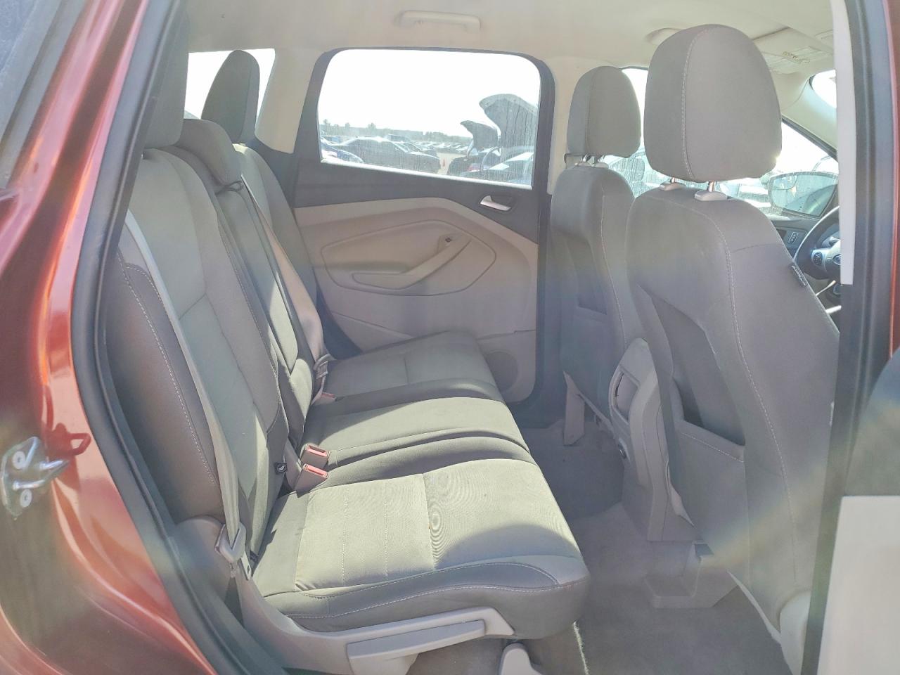 2016 FORD ESCAPE SE photo 11