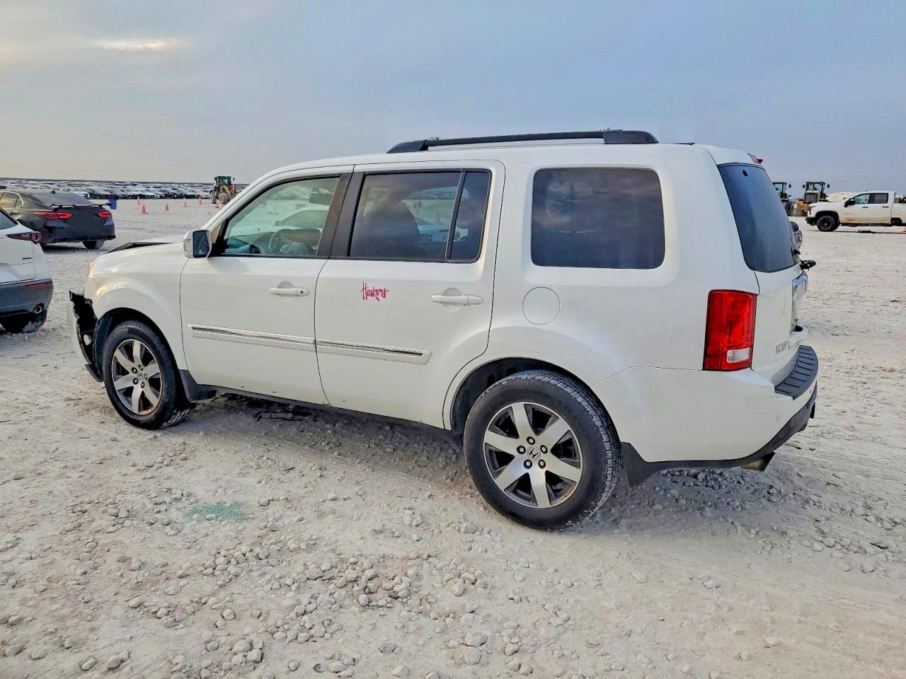 2015 HONDA PILOT TOURING photo 2