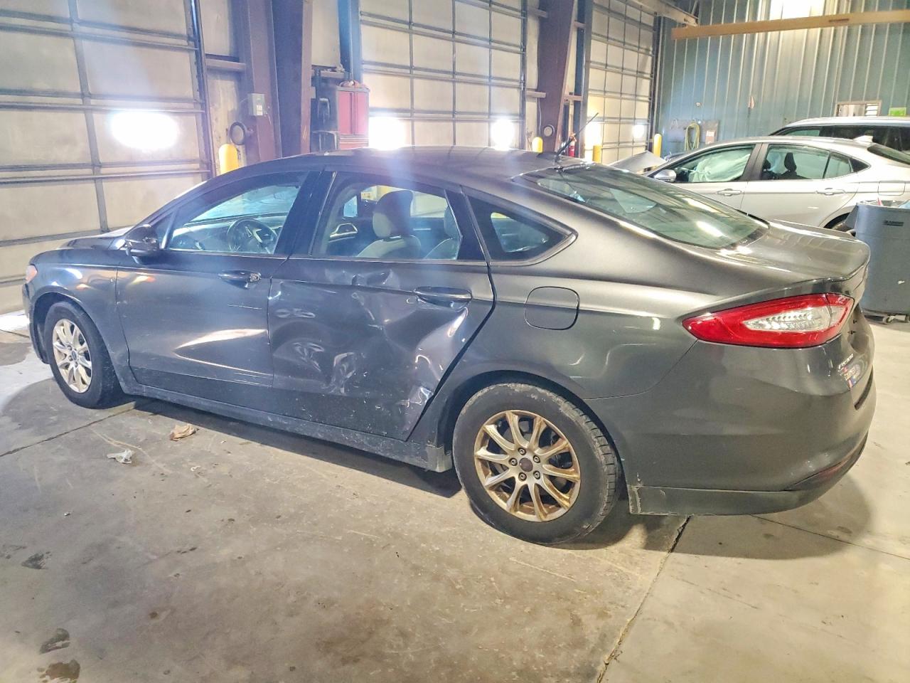2016 FORD FUSION S photo 2