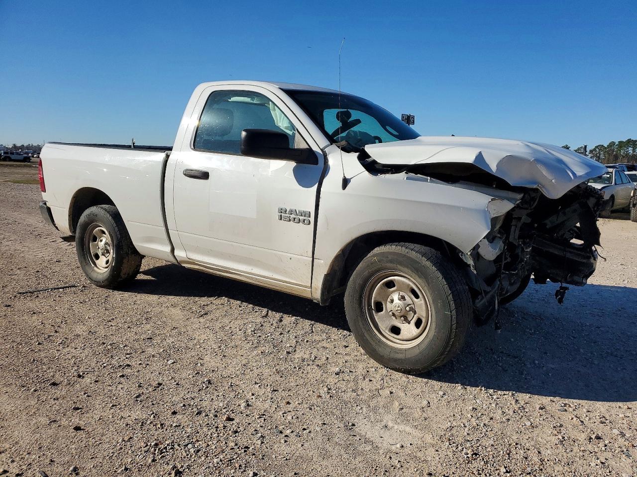 2018 RAM 1500 ST photo 4