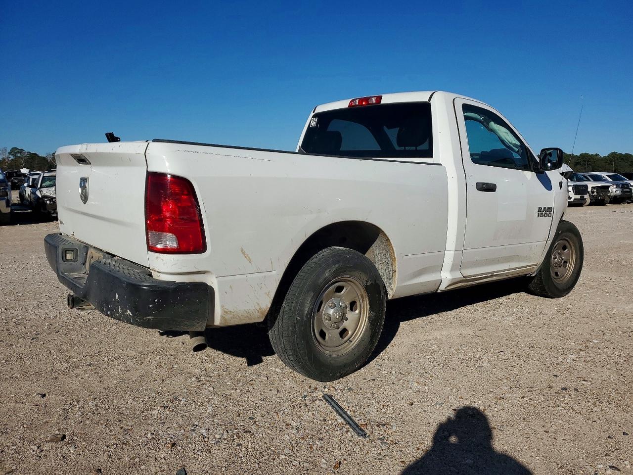 2018 RAM 1500 ST photo 3