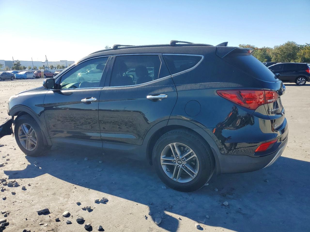 2017 HYUNDAI SANTA FE SPORT photo 2