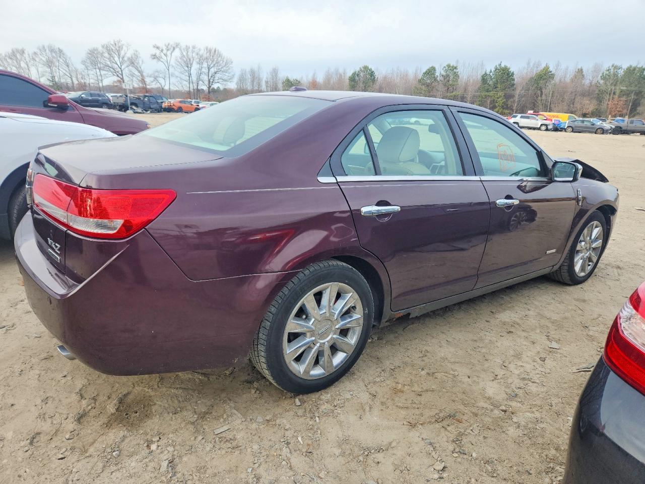 2011 LINCOLN MKZ HYBRID photo 3