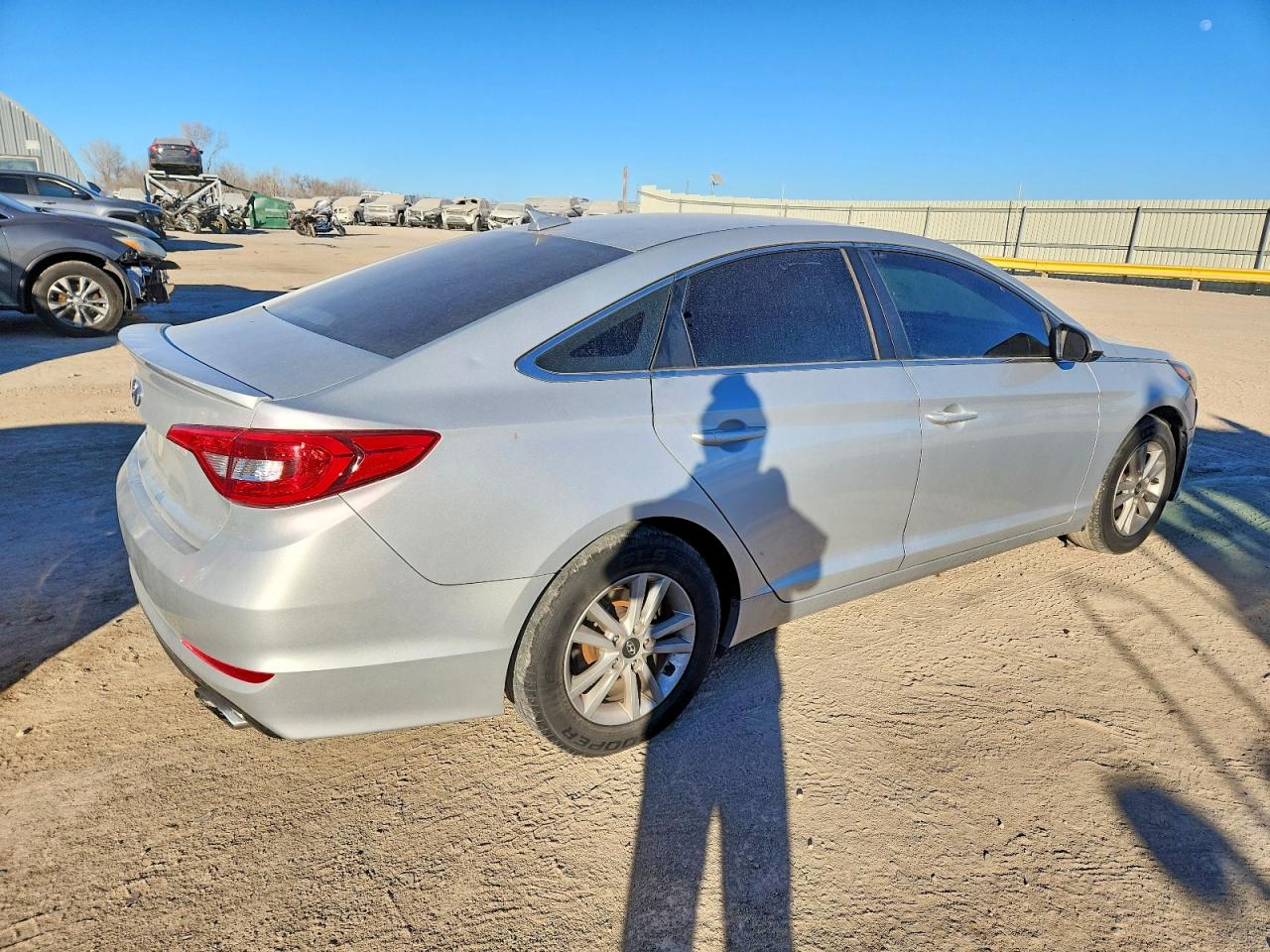 2015 HYUNDAI SONATA SE photo 3