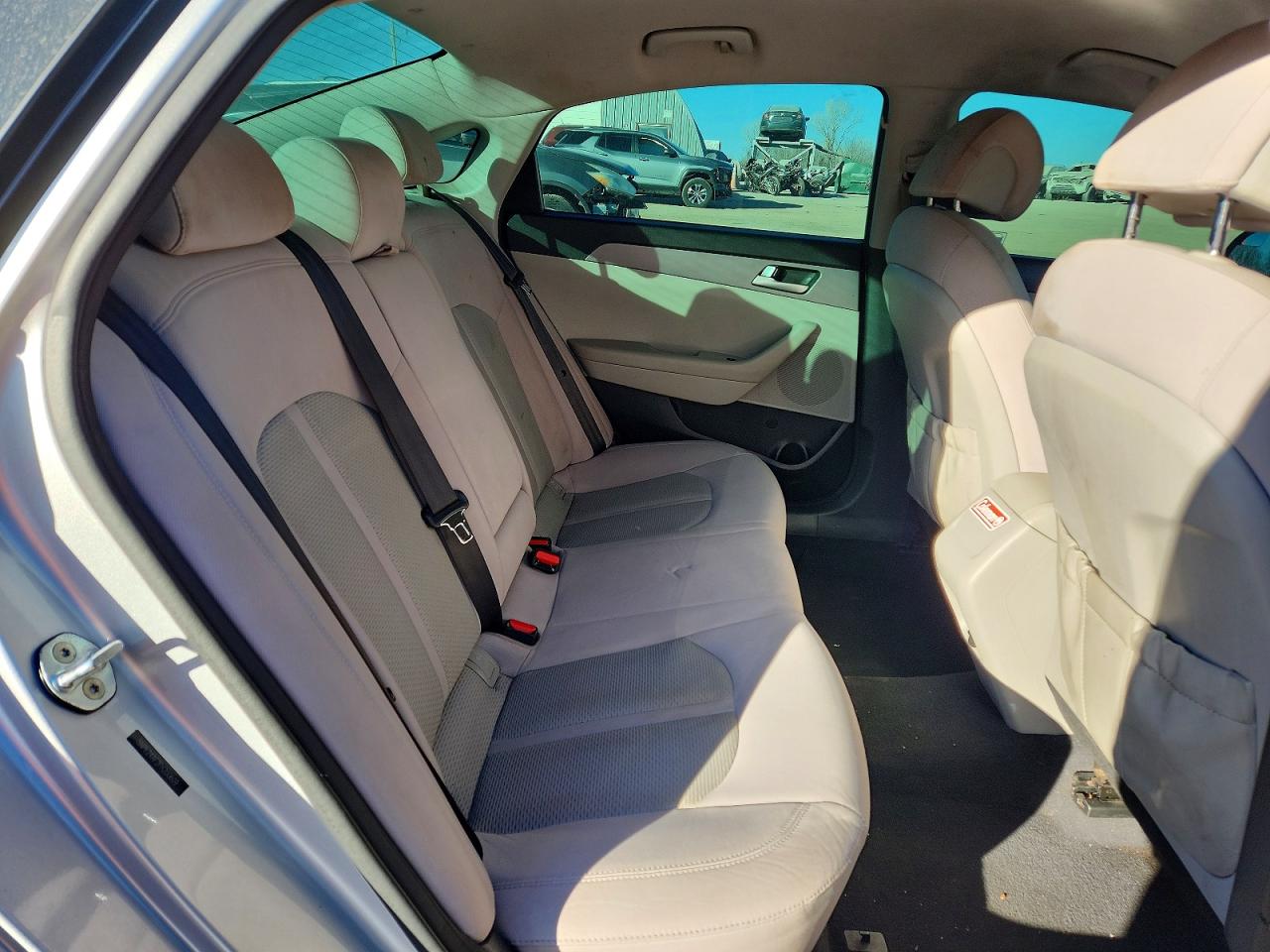 2015 HYUNDAI SONATA SE photo 10