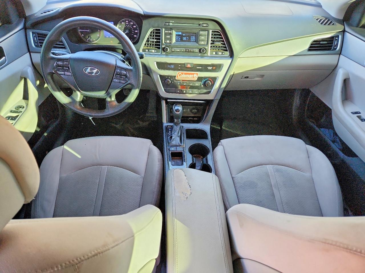 2015 HYUNDAI SONATA SE photo 8