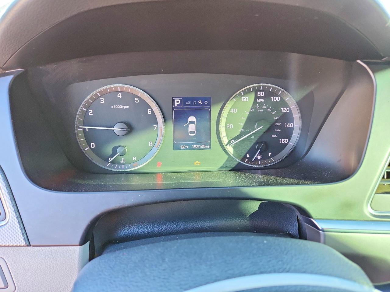 2015 HYUNDAI SONATA SE photo 9
