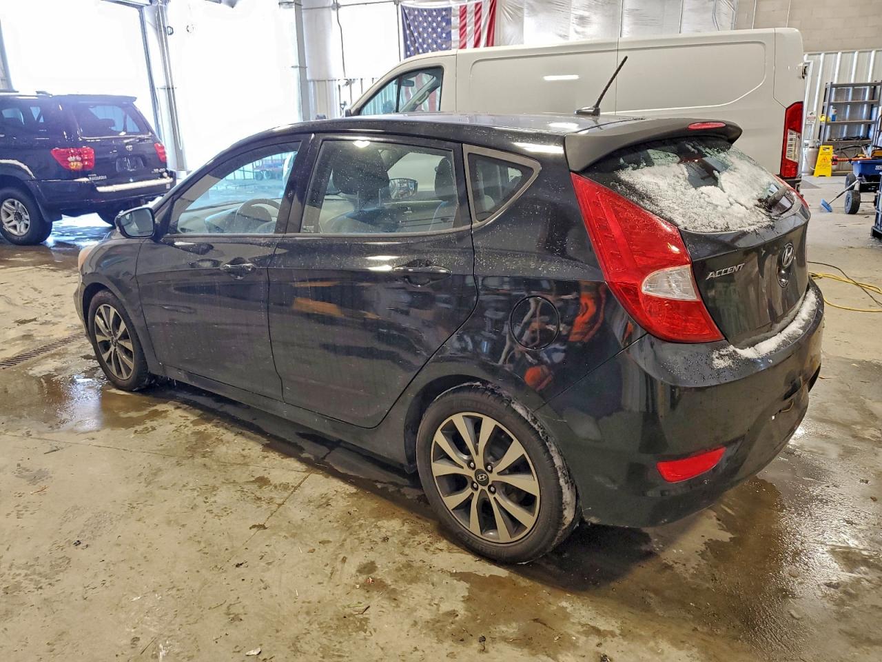 2017 HYUNDAI ACCENT SPORT photo 2